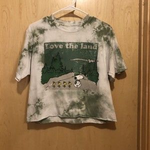 Snoopy Love the Land Crop Tie Dye Tshirt Women's Size Medium